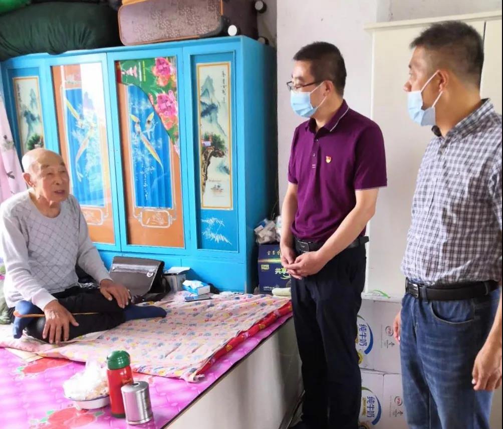 日月峡镇党委“四精四清” 抓好退休党员规范化管理