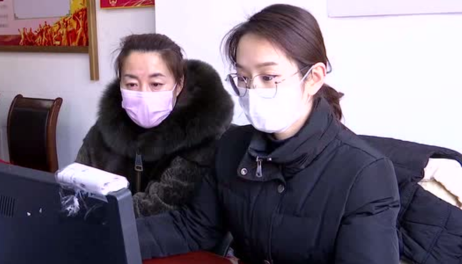 党建聚力防疫情 社区干部显真情