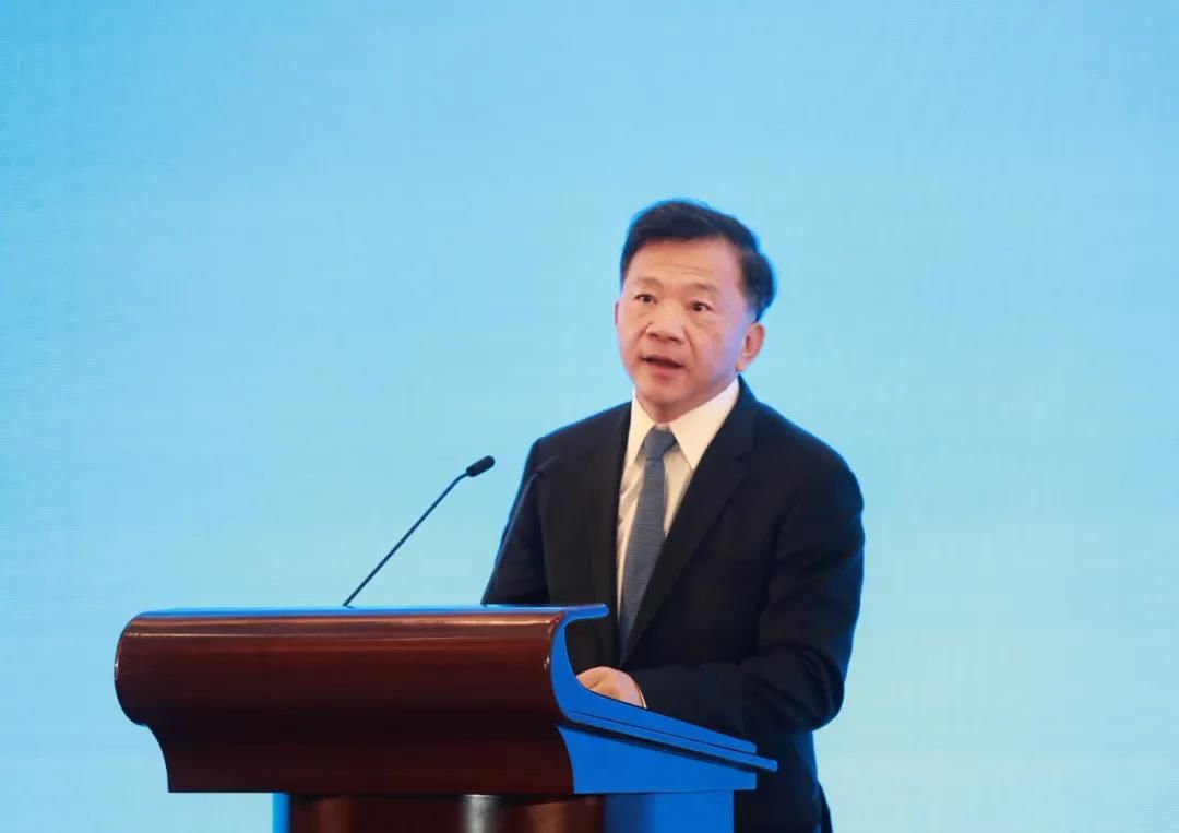 慎海雄反问美国政客：佛洛伊德们享受到了你们的“民主”“人权”了吗？