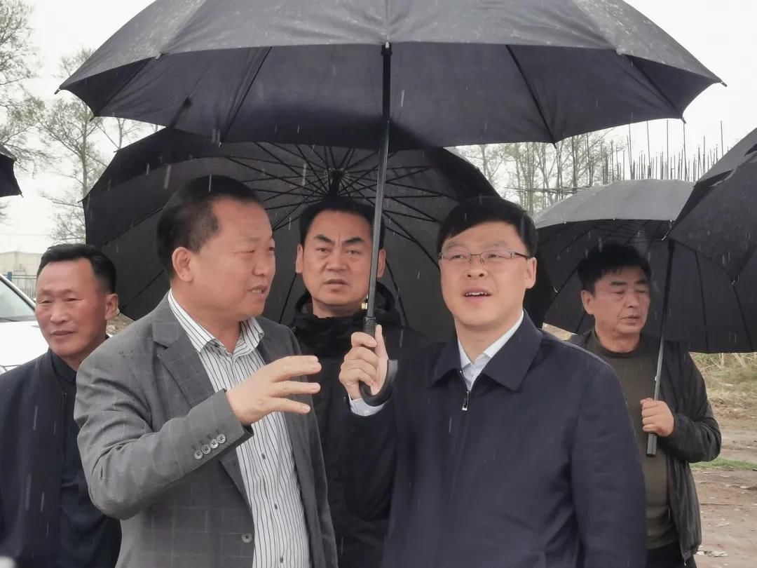 汤原县委副书记、政府代理县长国宏利深入产业项目建设现场、乡镇调研指导当前重点工作
