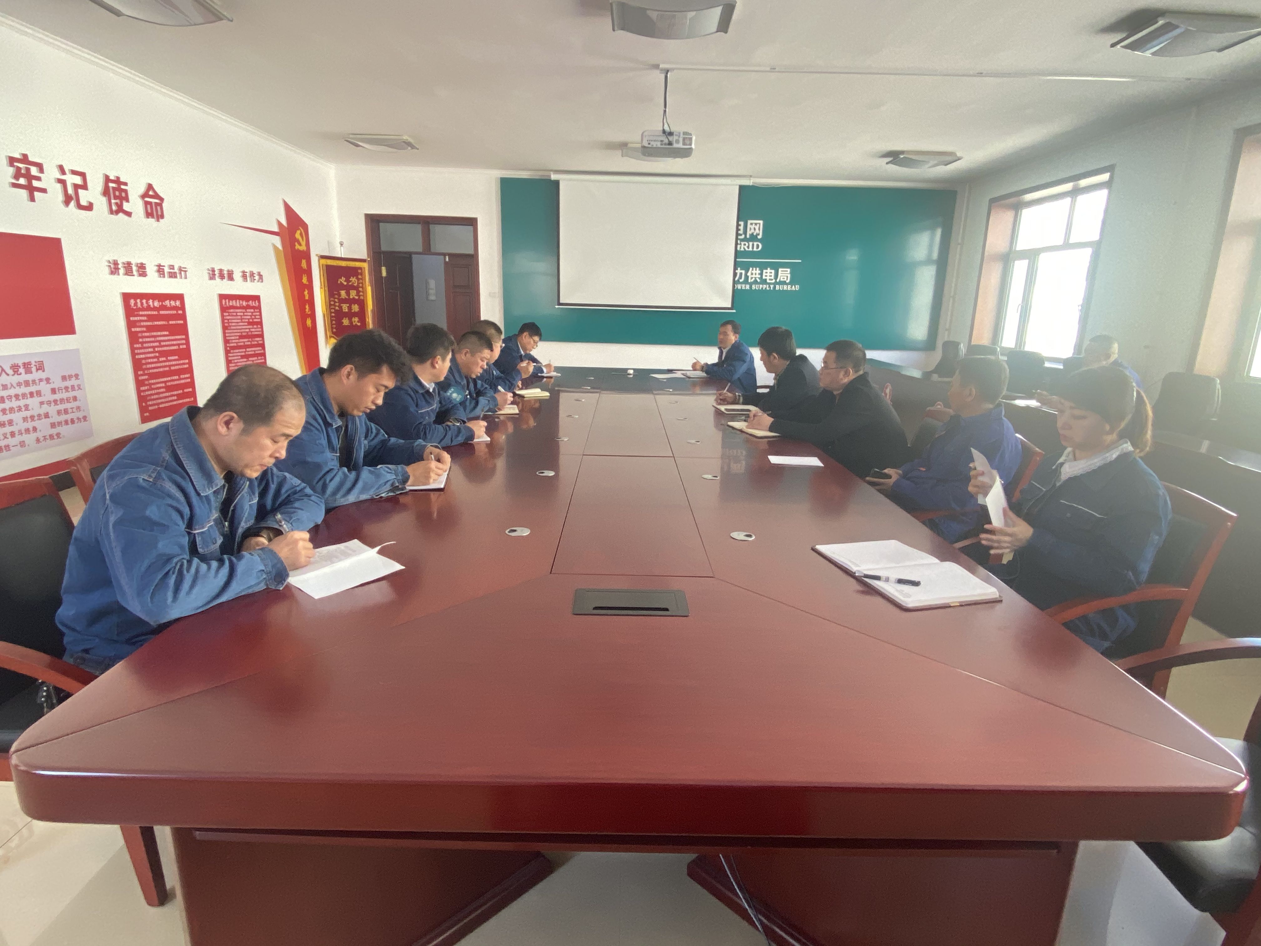 国网铁力供电公司：加强自律  过廉洁双节