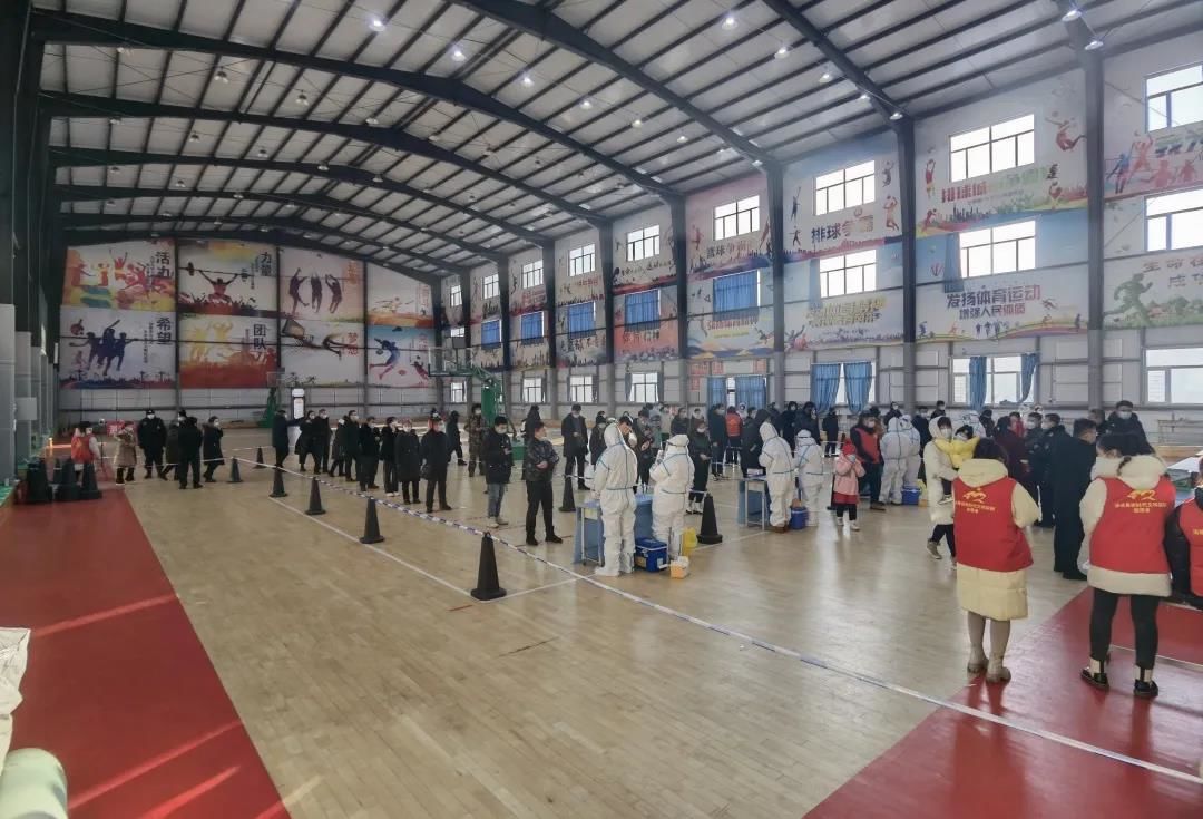 汤原县区域核酸检测有序进行