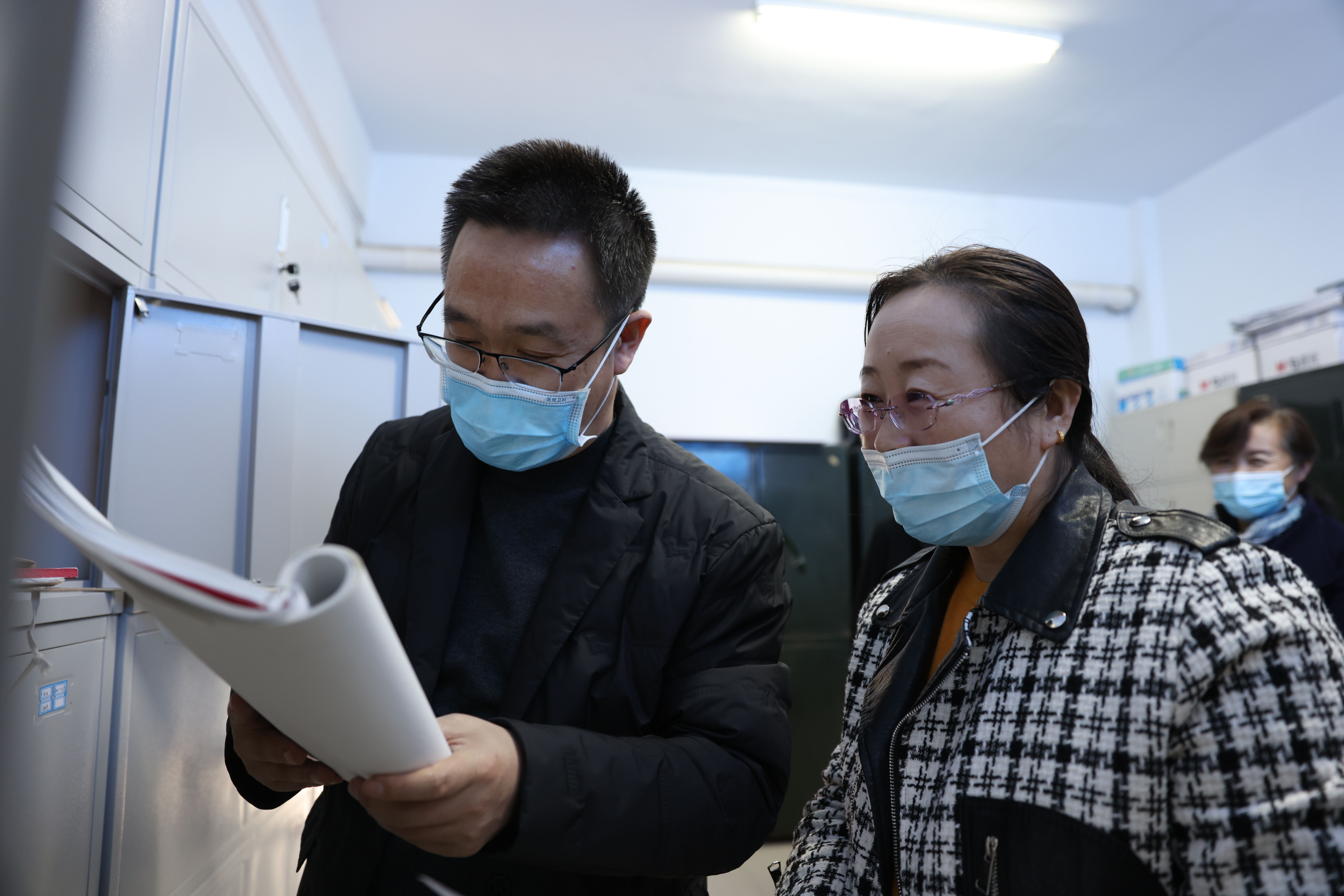 于彦波调研指导我县档案管理工作