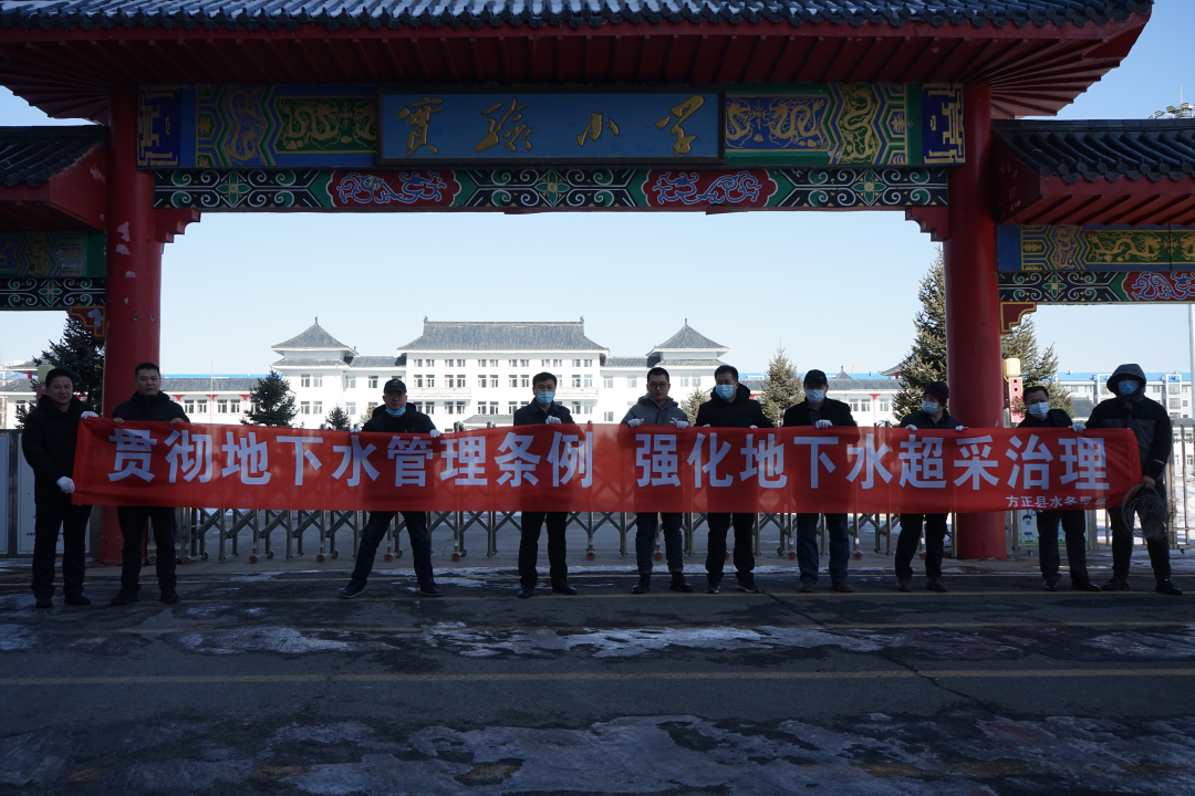 县水务局开展“世界水日”“中国水周”宣传活动