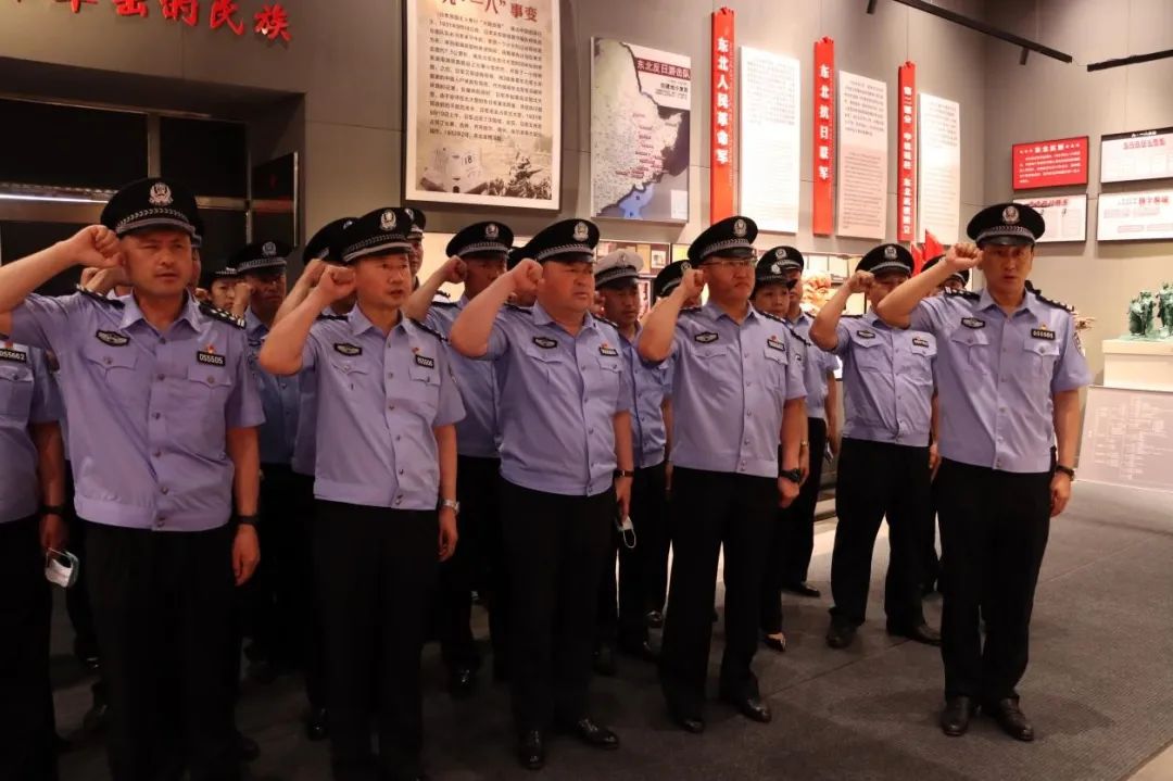 能力作风建设进行时 | “公安心向党 忠诚铸警魂”桦川县公安局组织民警参观佳木斯市东北抗联雕塑馆