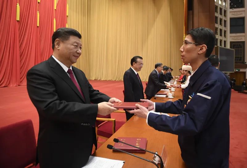 习近平：积极就业、大胆创业
