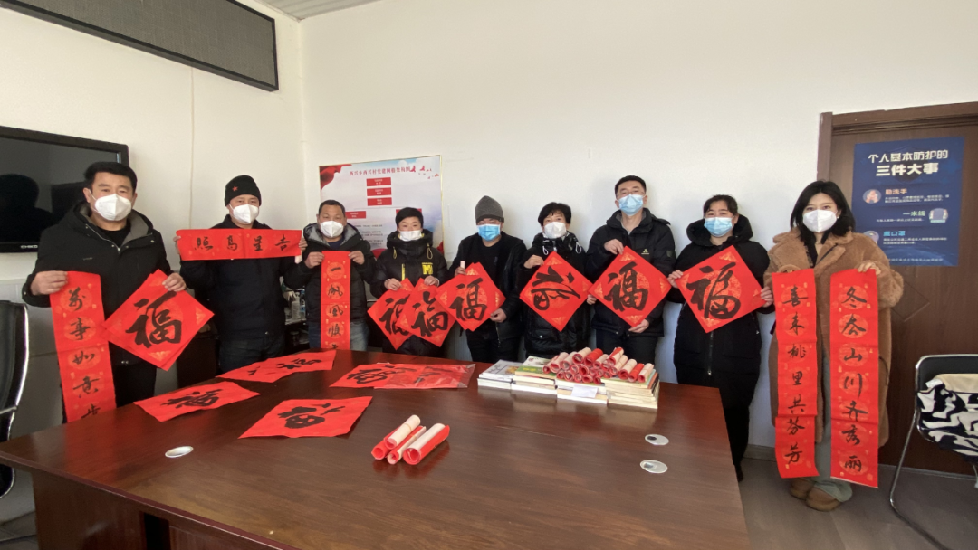 孙吴县图书馆开展“春暖农民”送文化服务活动