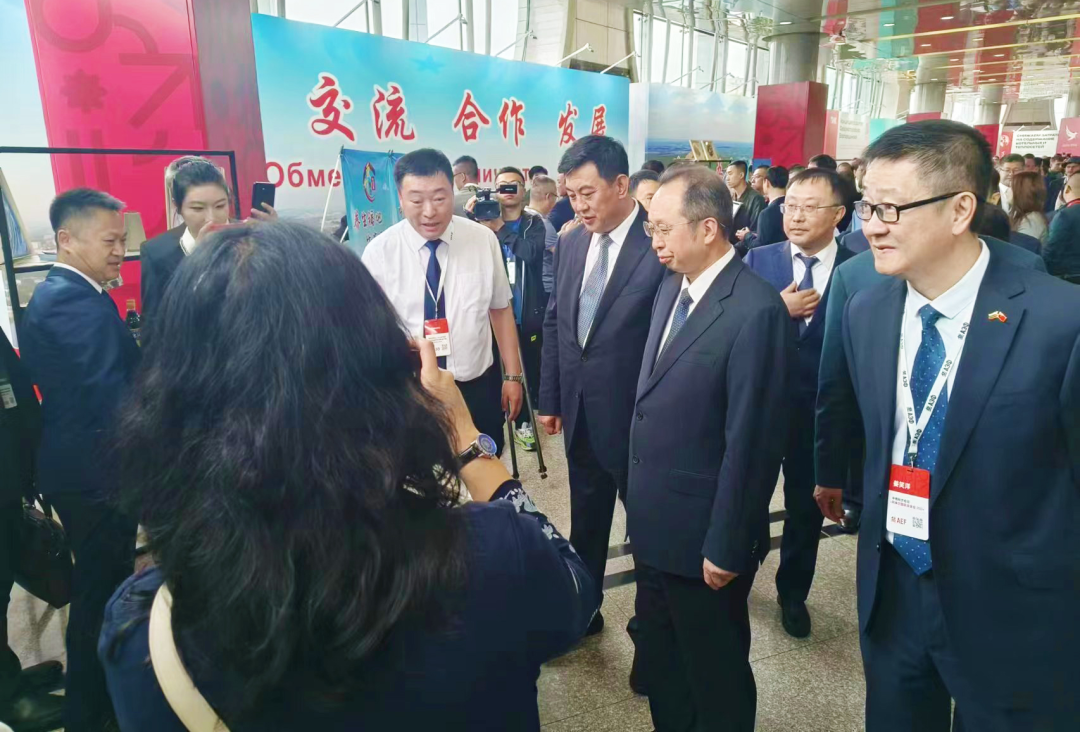 孙吴县人民政府经贸代表团参加俄罗斯阿穆尔州国际洽谈会