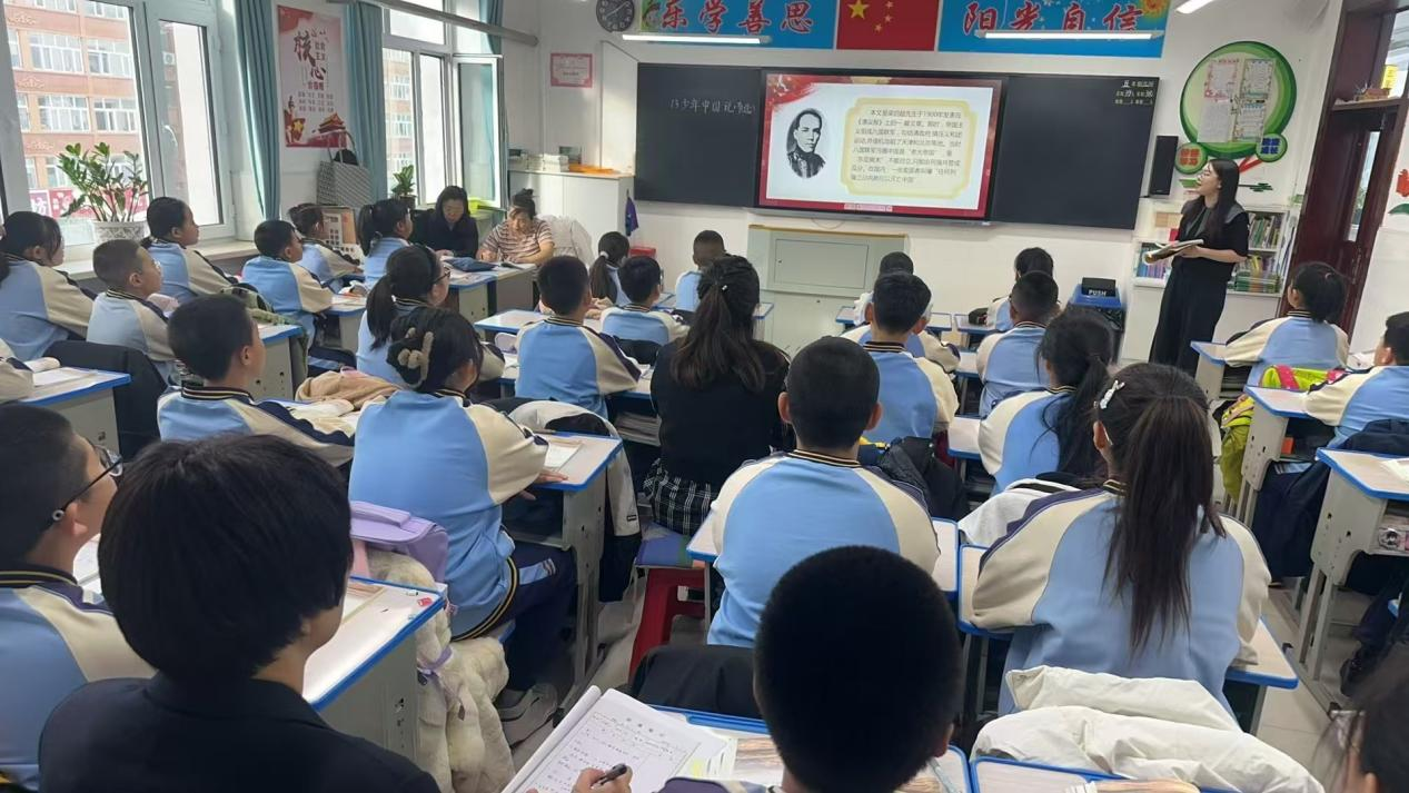 市第二小学举办教师能力素质提升大赛
