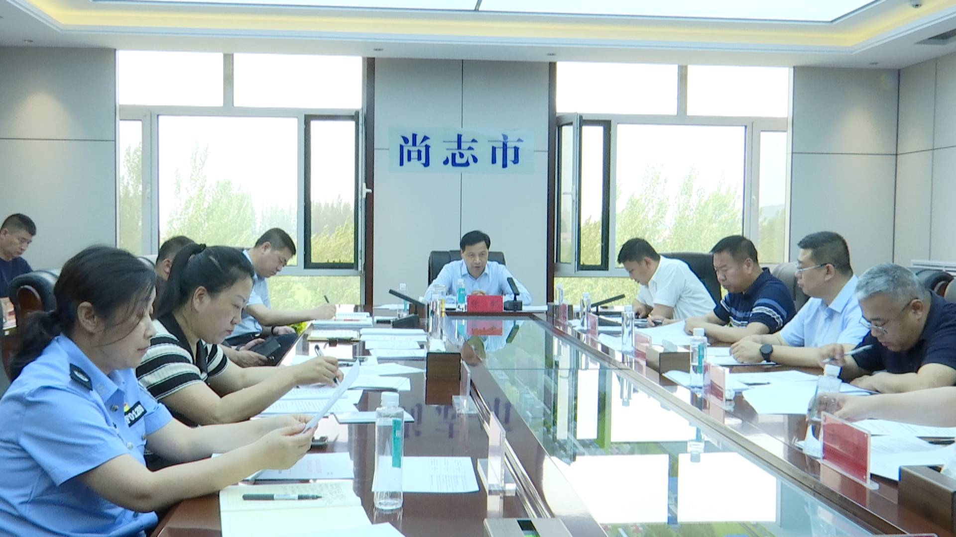 市政府召开第38次常务会议