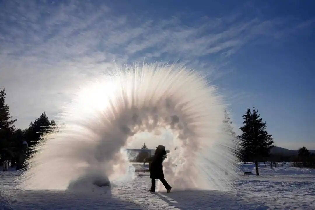 牢记嘱托 感恩奋进 奋力开创高质量发展新局面｜在北纬53度，邂逅一场冰雪欢歌