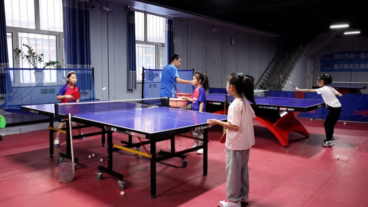 乒乓球、跆拳道、滑雪...▷多元活动点亮少年缤纷假期