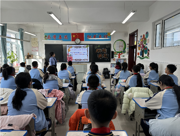 法润校园护航成长——抚远市第二小学开展法治进校园宣讲活动