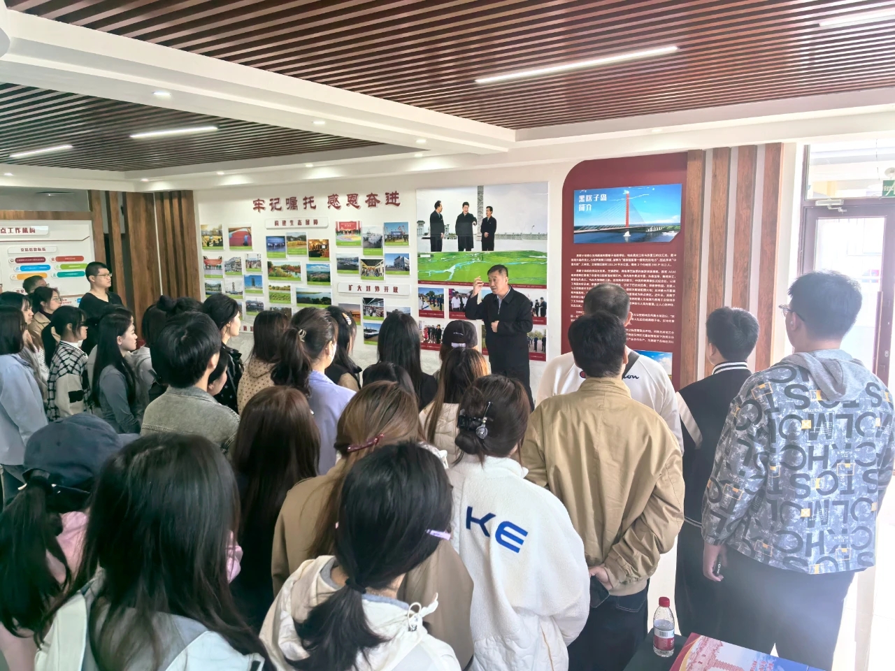 市人大常委会联合佳木斯大学抚远校区组织开展基层立法实地研学活动