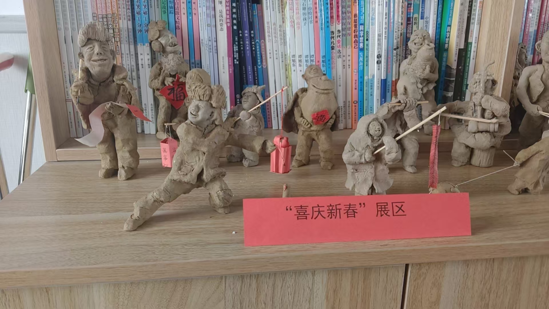 黑土捏韵塑乡愁 文化赋能促振兴—昌盛乡民主村驻村工作队举办“庆五一·劳动最光荣”泥塑作品展