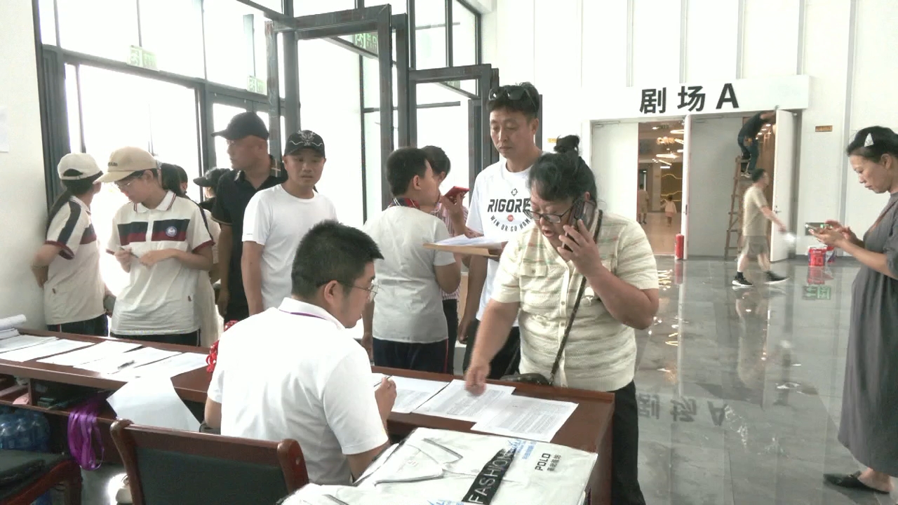 黑龙江省第四届机器人科技创新大赛参赛人员陆续报到