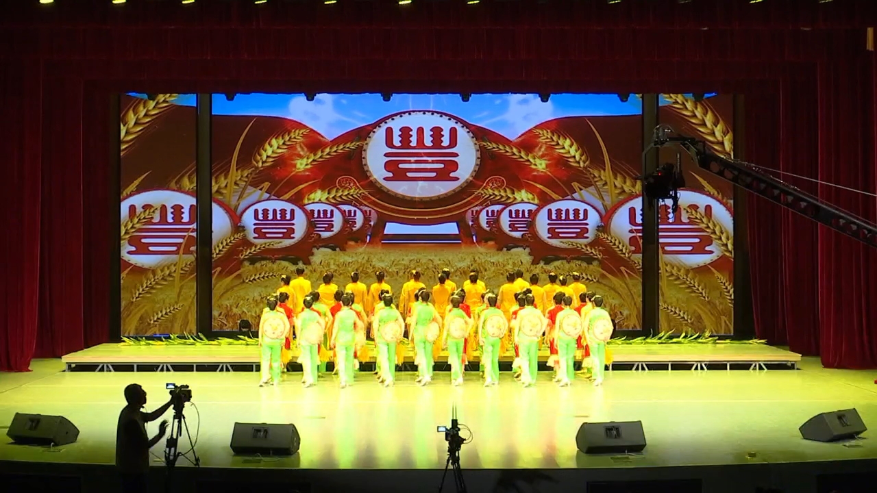夏季避暑旅游“百日行动”主题季“22℃夏日音浪季”惠民专场演出激情上演