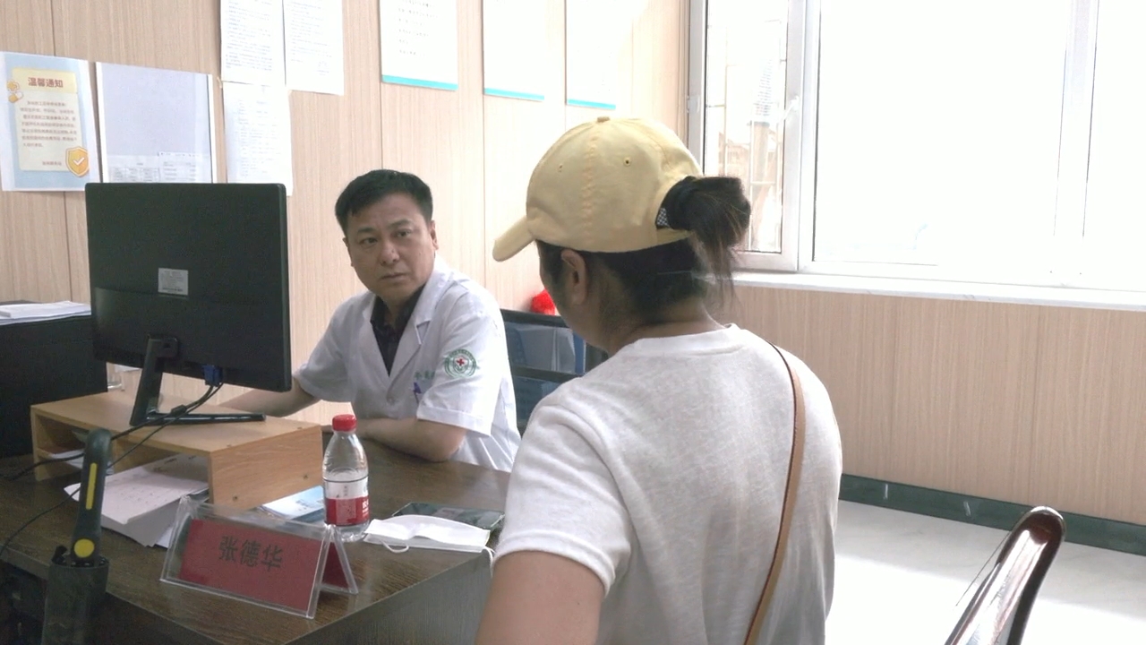 平慈医院开展医师节爱心义诊活动