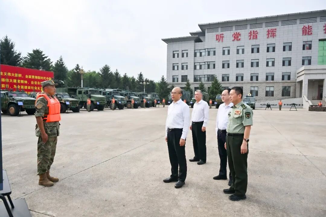 许勤走访慰问驻省部队官兵 向驻省部队官兵致以节日祝贺