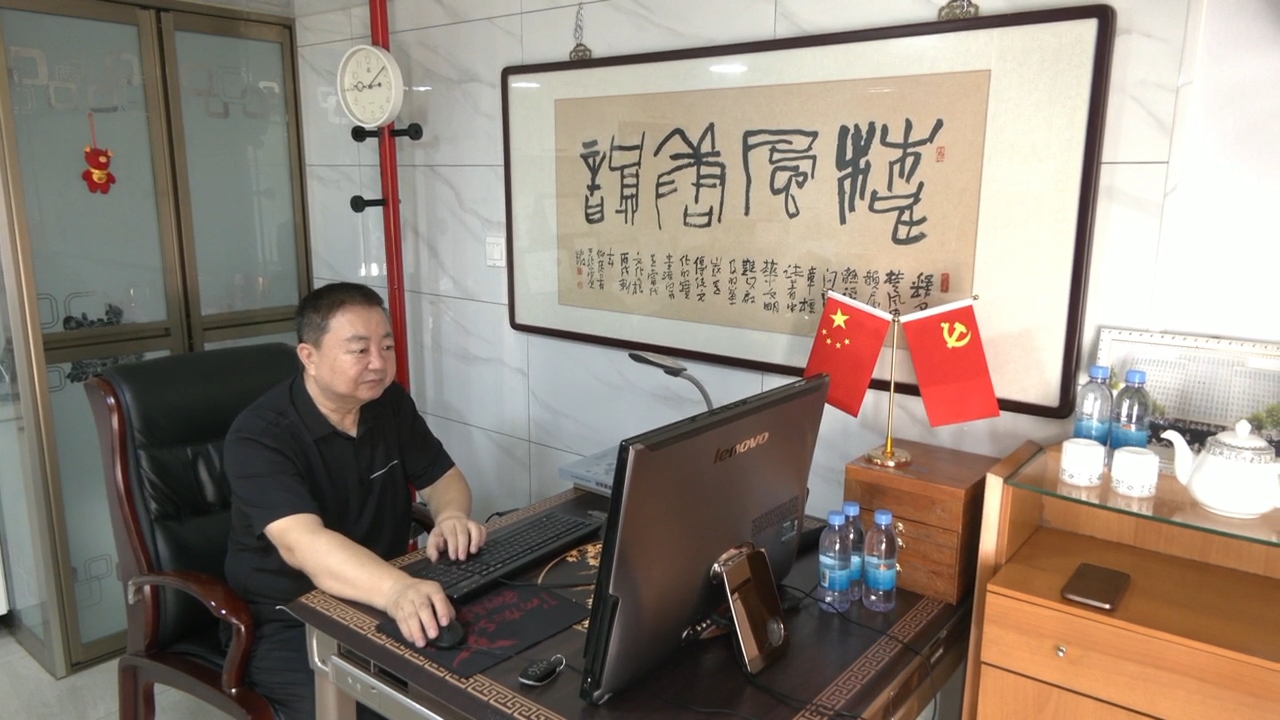 刘循文长篇小说《恤·品》登上文学期刊《十月》